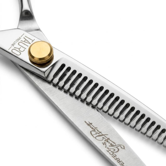 Perfection by Janita J. Plungė professional curved thinning (chunker) scissors for grooming, right-handed, stainless steel, silver with gold handles, 18 cm - 5