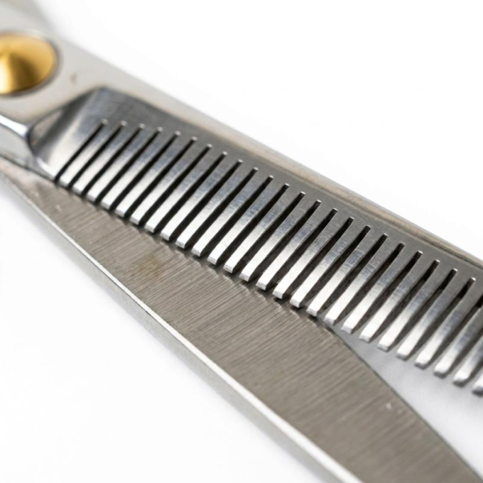 Perfection by Janita J. Plungė professional curved thinning scissors for grooming, right-handed, stainless steel, silver with gold handles, 18 cm - 2